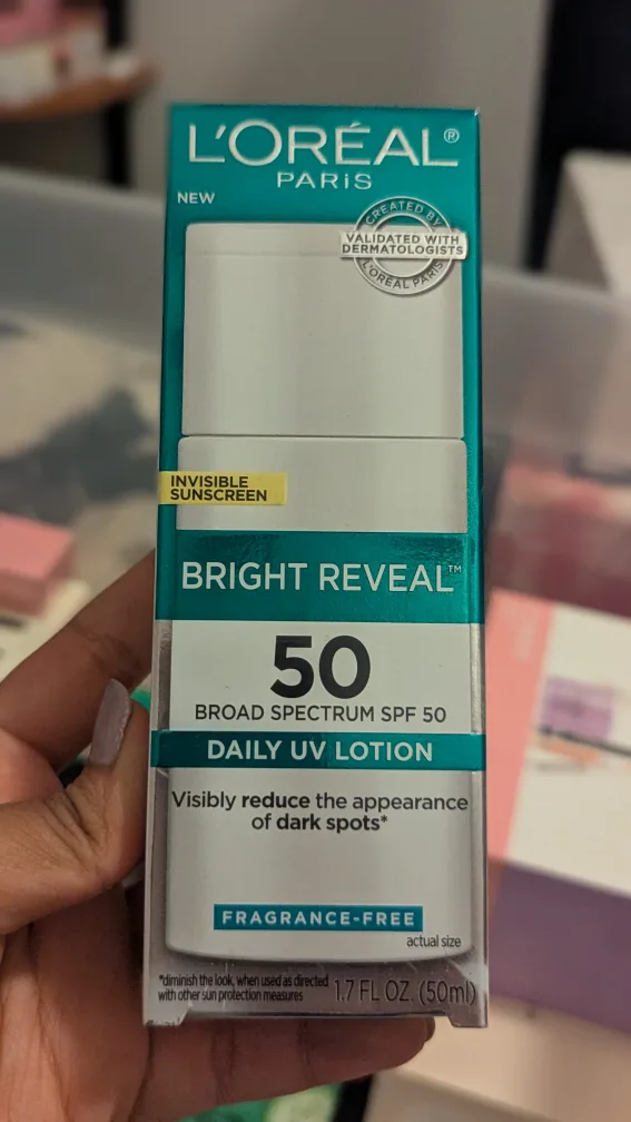 L'Oreal Paris Bright Reveal SPF 50 Daily UV Lotion - New thumbnail