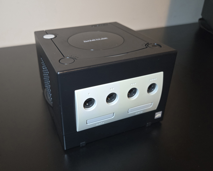 Nintendo GameCube Bundle / Black Console + Games + Controller - photo 2