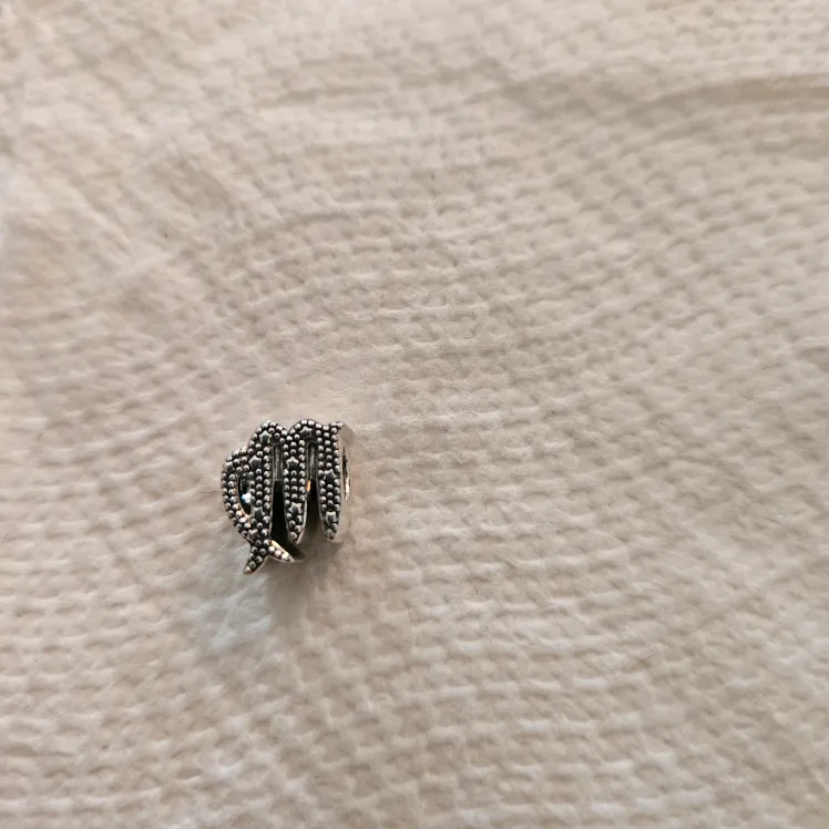 Pandora Sparkling Scorpio Zodiak image indicator(4)