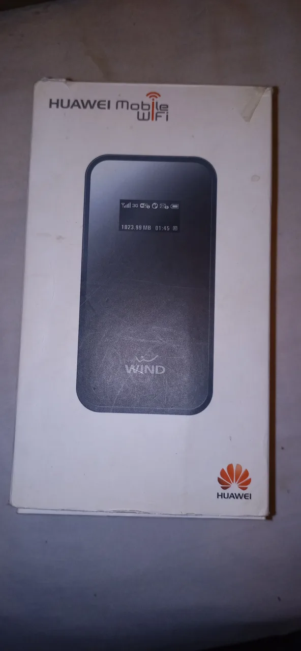 10 cell phones. some need screen repair. all for one price image indicator(6)