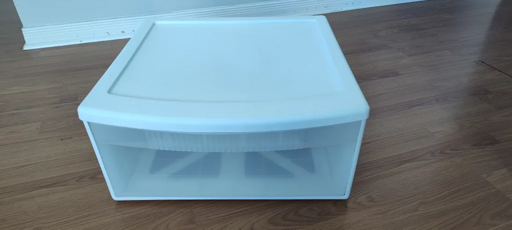 Sterilite White Storage Drawer image indicator(2)