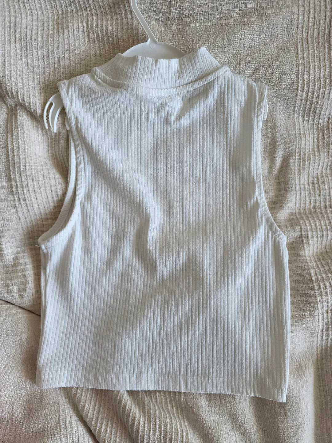 Reserved White Sleeveless Top, size s image indicator(2)