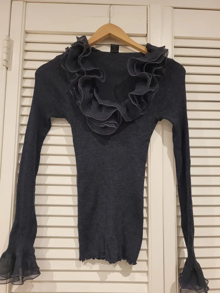Ruffled Long Sleeve Top size small thumbnail