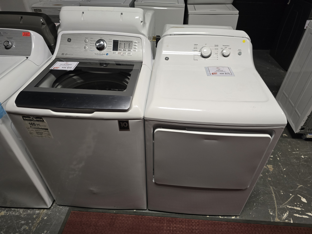 GE Washer and Dryer Set - White