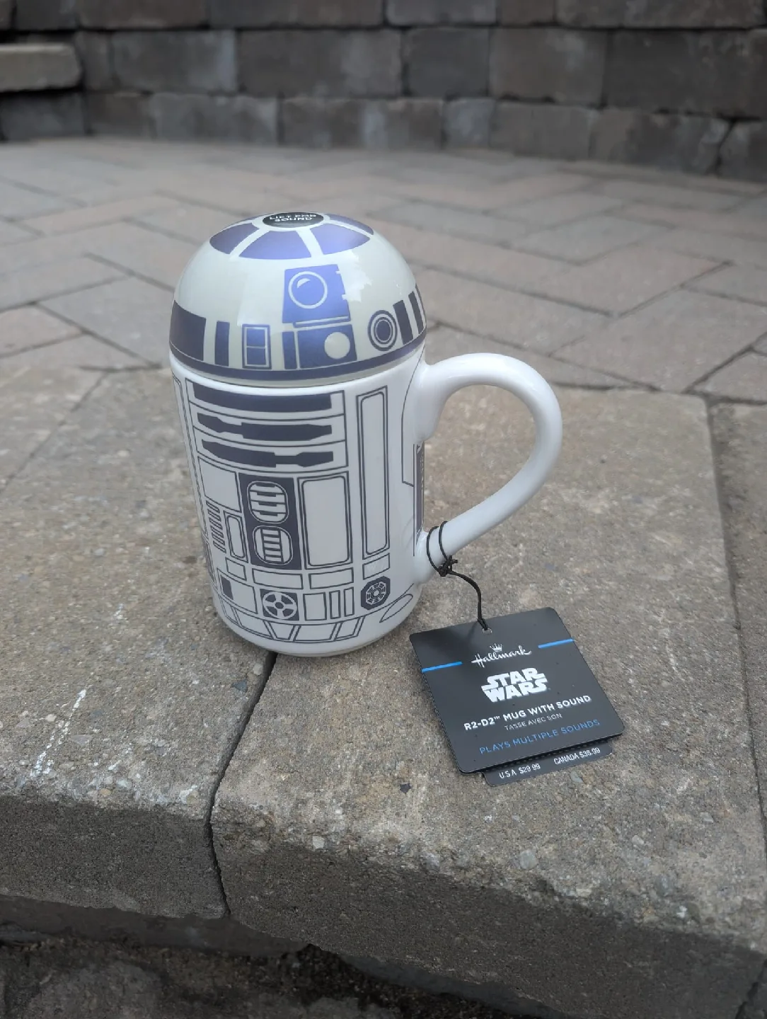 Hallmark Star Wars R2-D2 Mug with Sound image indicator(2)