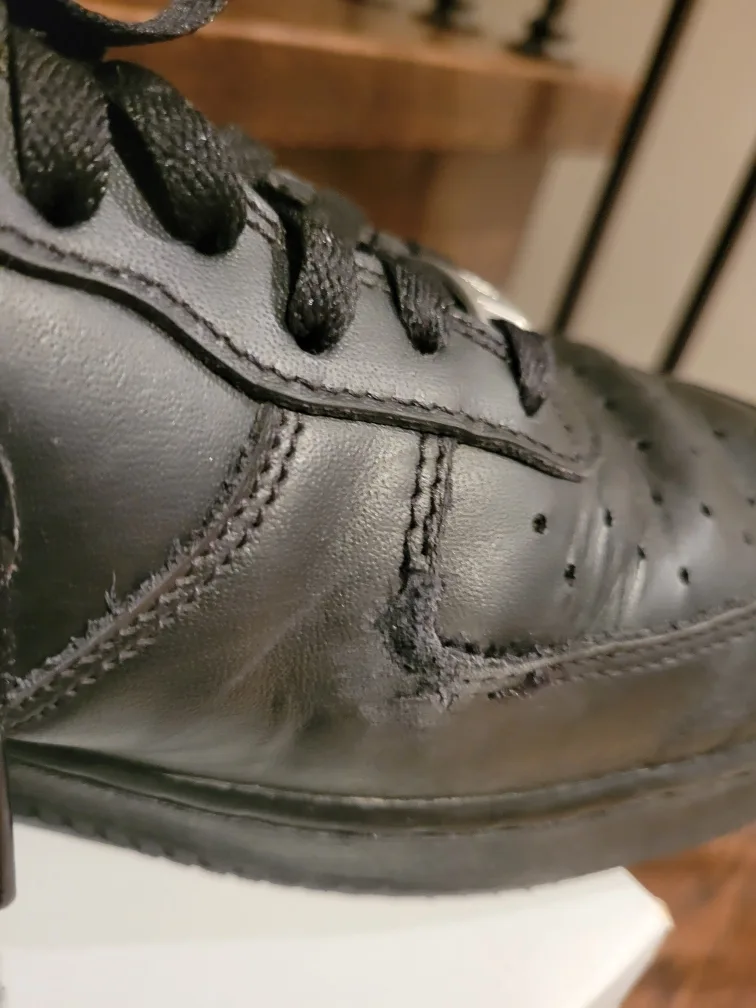 Nike Air Force 1 Low Black image indicator(5)