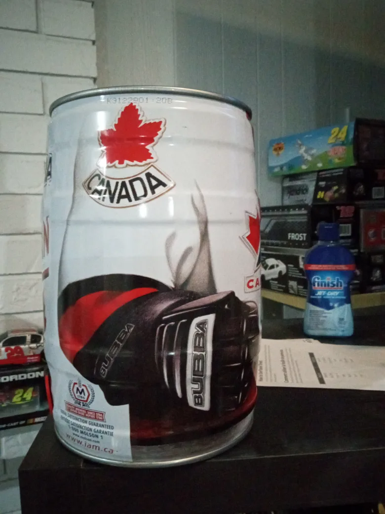 Molson NHL Bubba Keg image indicator(5)