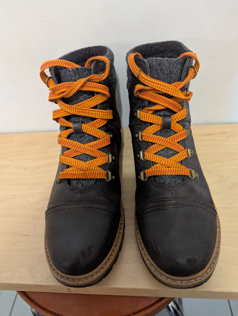 Women's Brown Winter Boots - Size 9