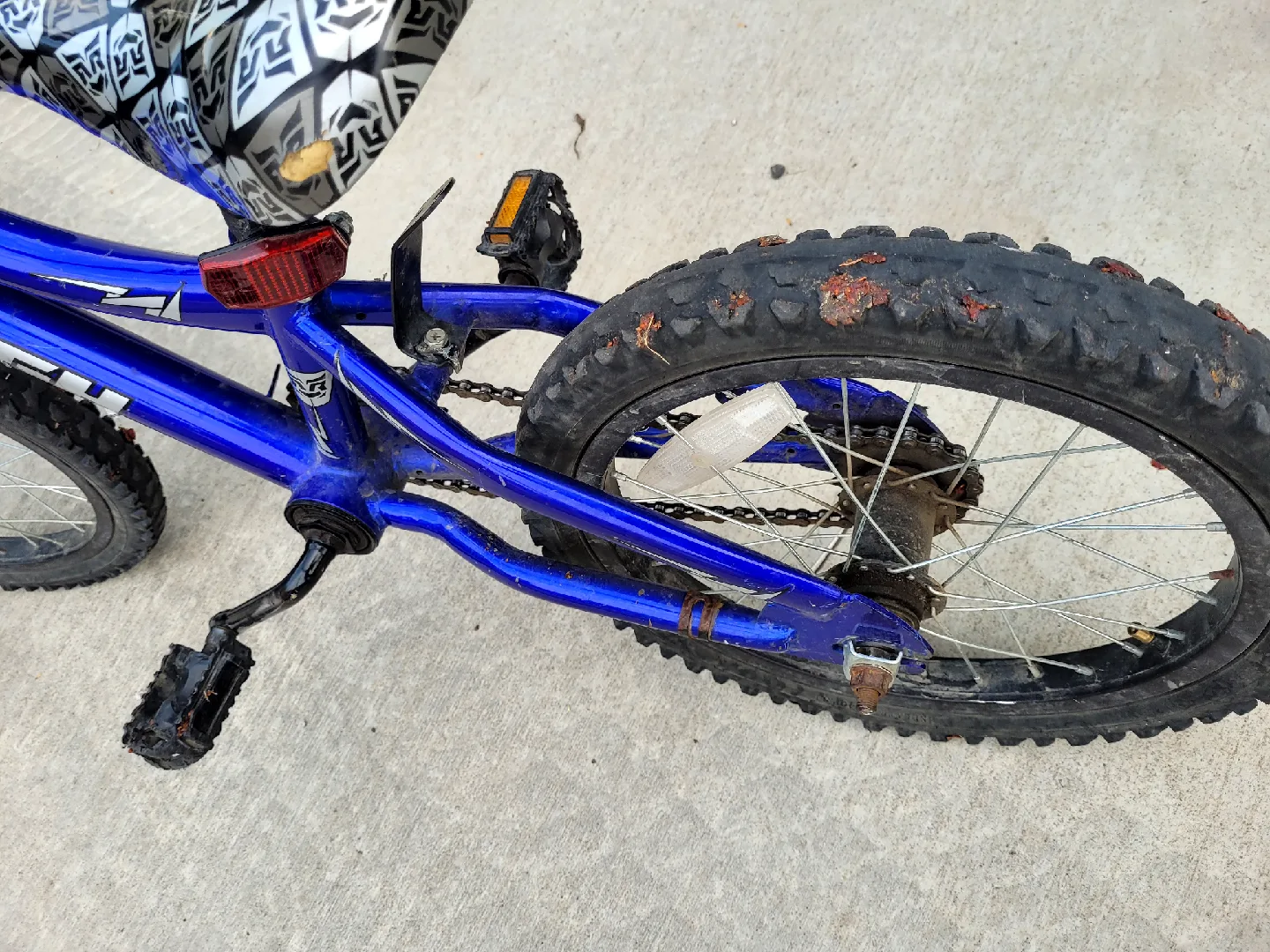 Raleigh Kids' Bike - Blue image indicator(2)