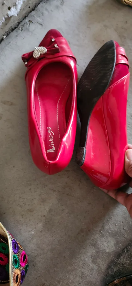 Assorted Women's Shoes size 7(All$15)