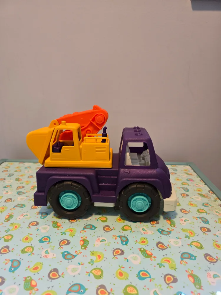 Battat - Excavator Truck Toy thumbnail