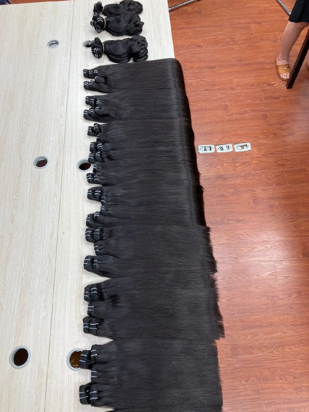 100% SDD Human Hair  from Vietnam. 14 _ 30 " stock image indicator(3)
