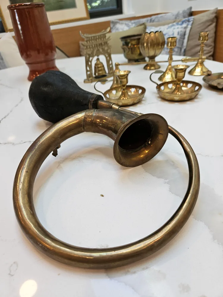 Vintage Brass Pot & Horn thumbnail