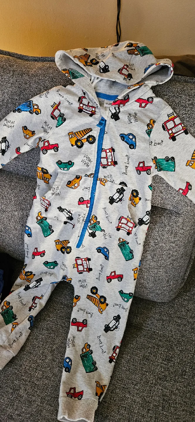 Pekkle 18M & Carter's 3-6M Baby Sleepers image indicator(6)