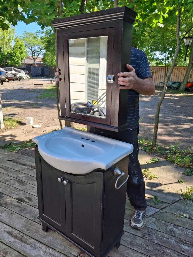 Vanity cabinet with uoper cabinet thumbnail