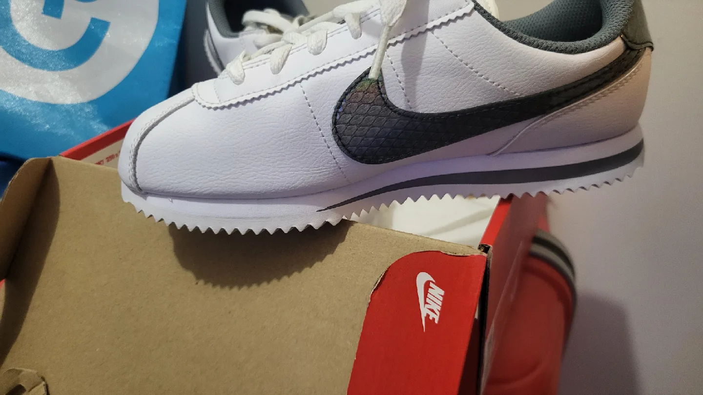Nike Cortez '72 White/Grey Shoes - With Box image indicator(6)