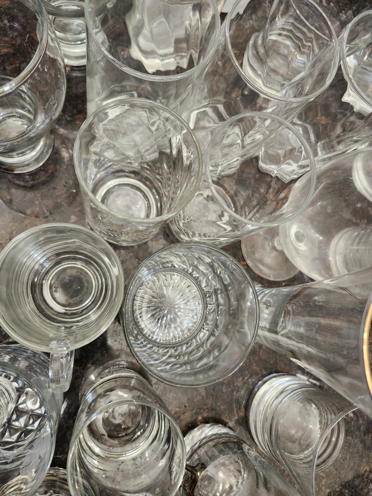 Mixed Glassware Lot - photo 2