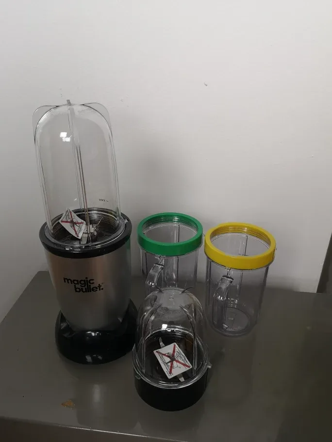 Magic Bullet Blender with Cups image indicator(2)