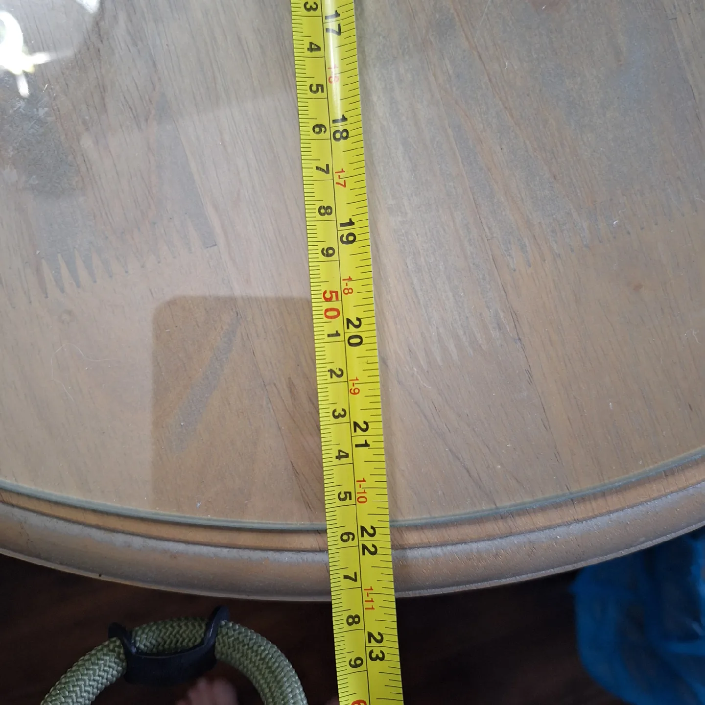 Round Glass Top Side Table - 22" Diameter image indicator(4)