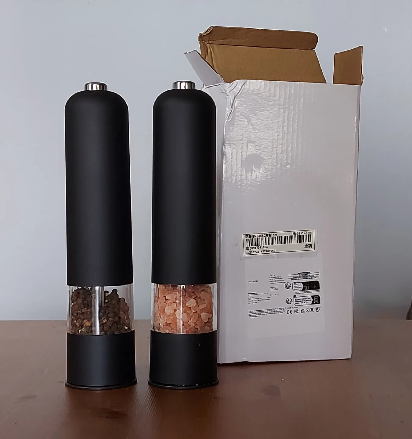 🆕Electric Salt and Pepper Grinder Set - Brand New in Box! thumbnail