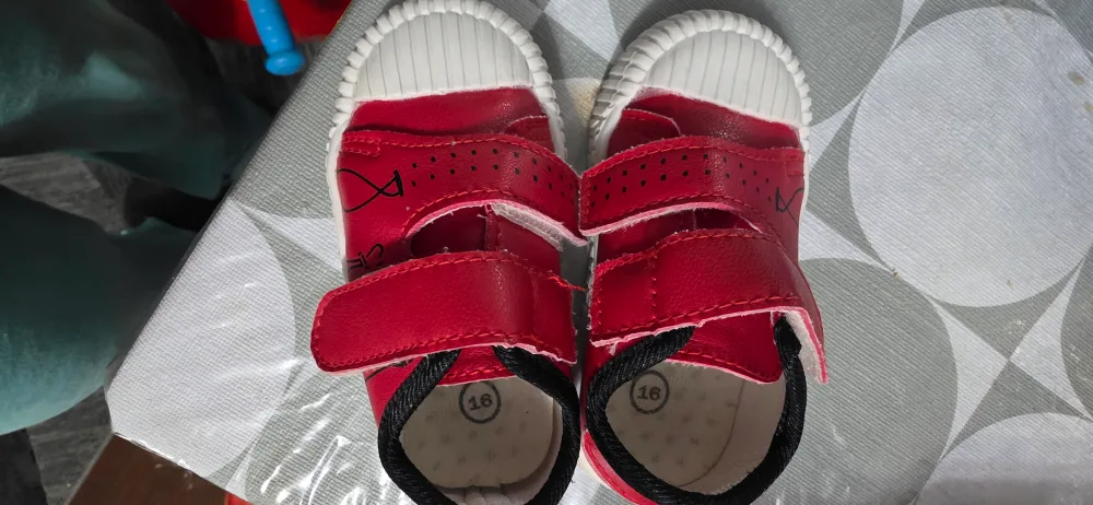 Red Baby/Toddler Sandals - Size 16 image indicator(6)