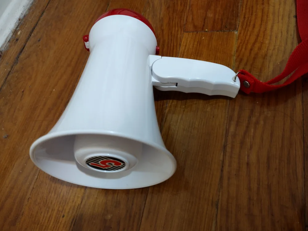 🥕 Post a item for $20 or less: 5 Below Megaphone - Red and White image indicator(4)
