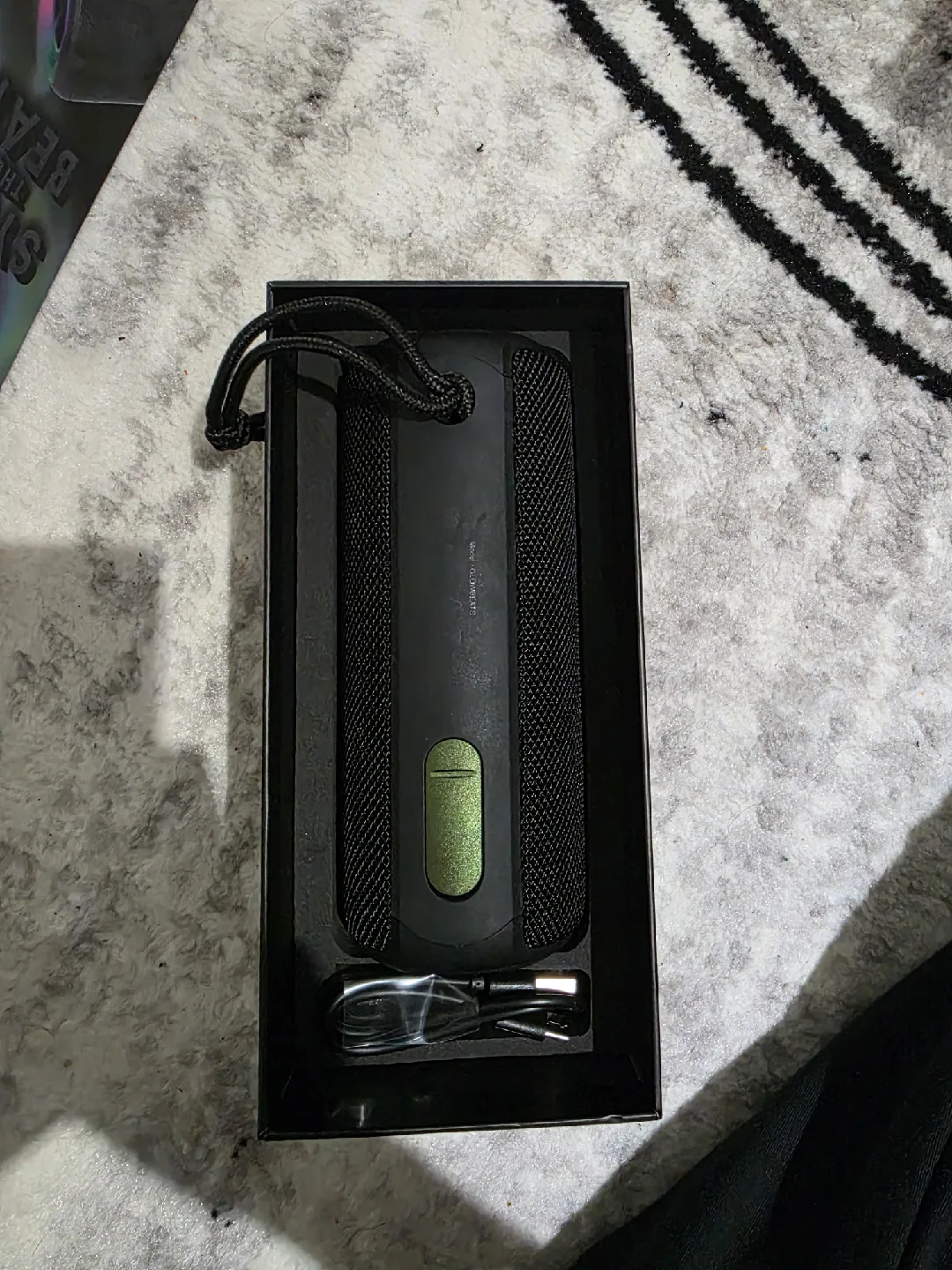 Glow beats speaker image indicator(4)