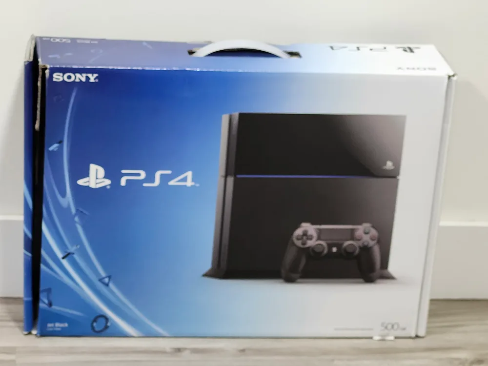 PS4 Games, Console, and Controllers image indicator(6)