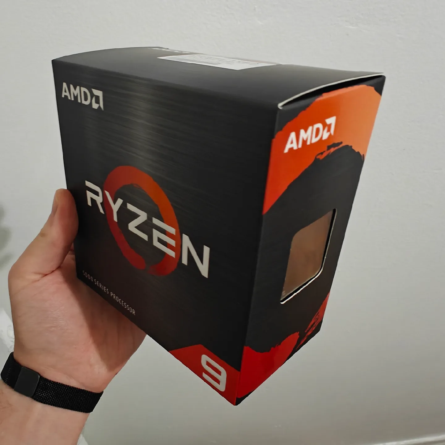 AMD Ryzen 9 5900X image indicator(2)
