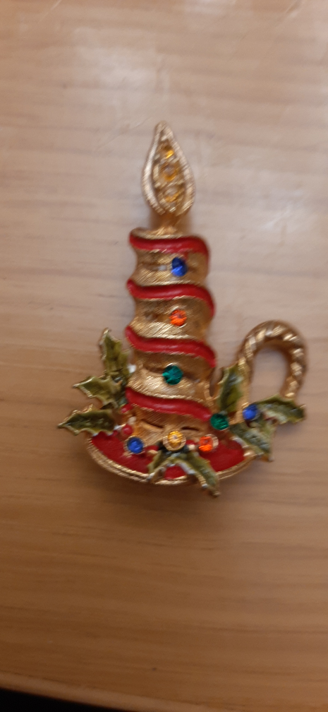Candle Brooch