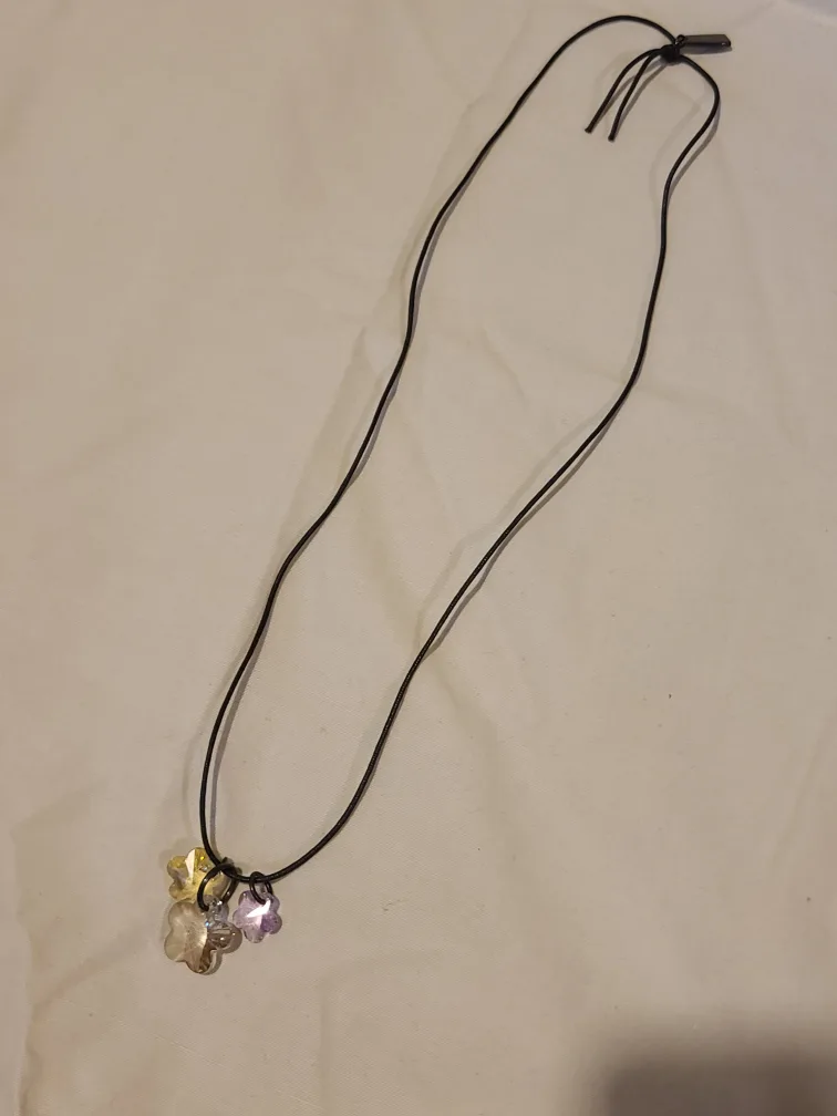 Swarovski Crystal Flowers Necklace thumbnail