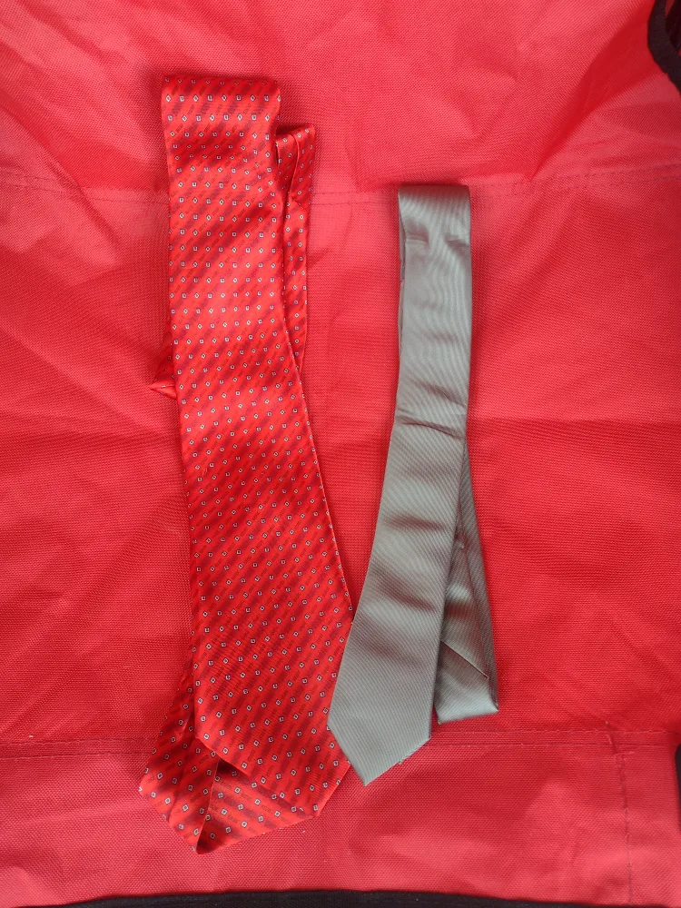 Wisemen Club & Gaetan Ties - Red & Grey image indicator(2)