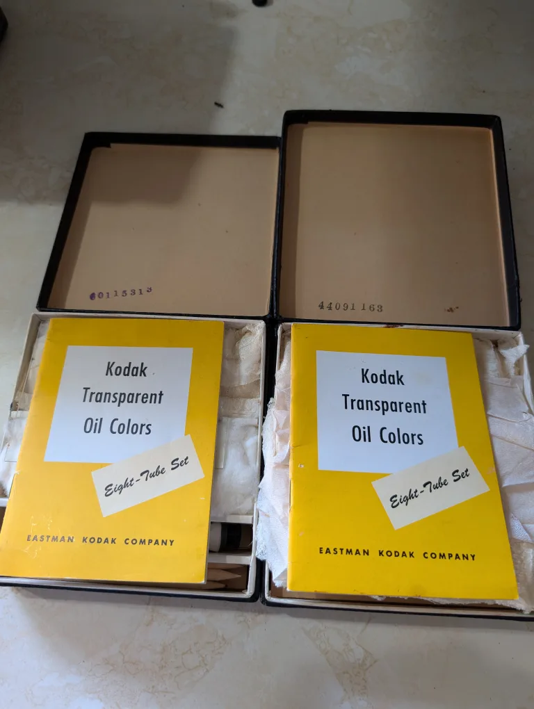 Kodak Transparent Oil Colors Eight-Tube Set image indicator(2)