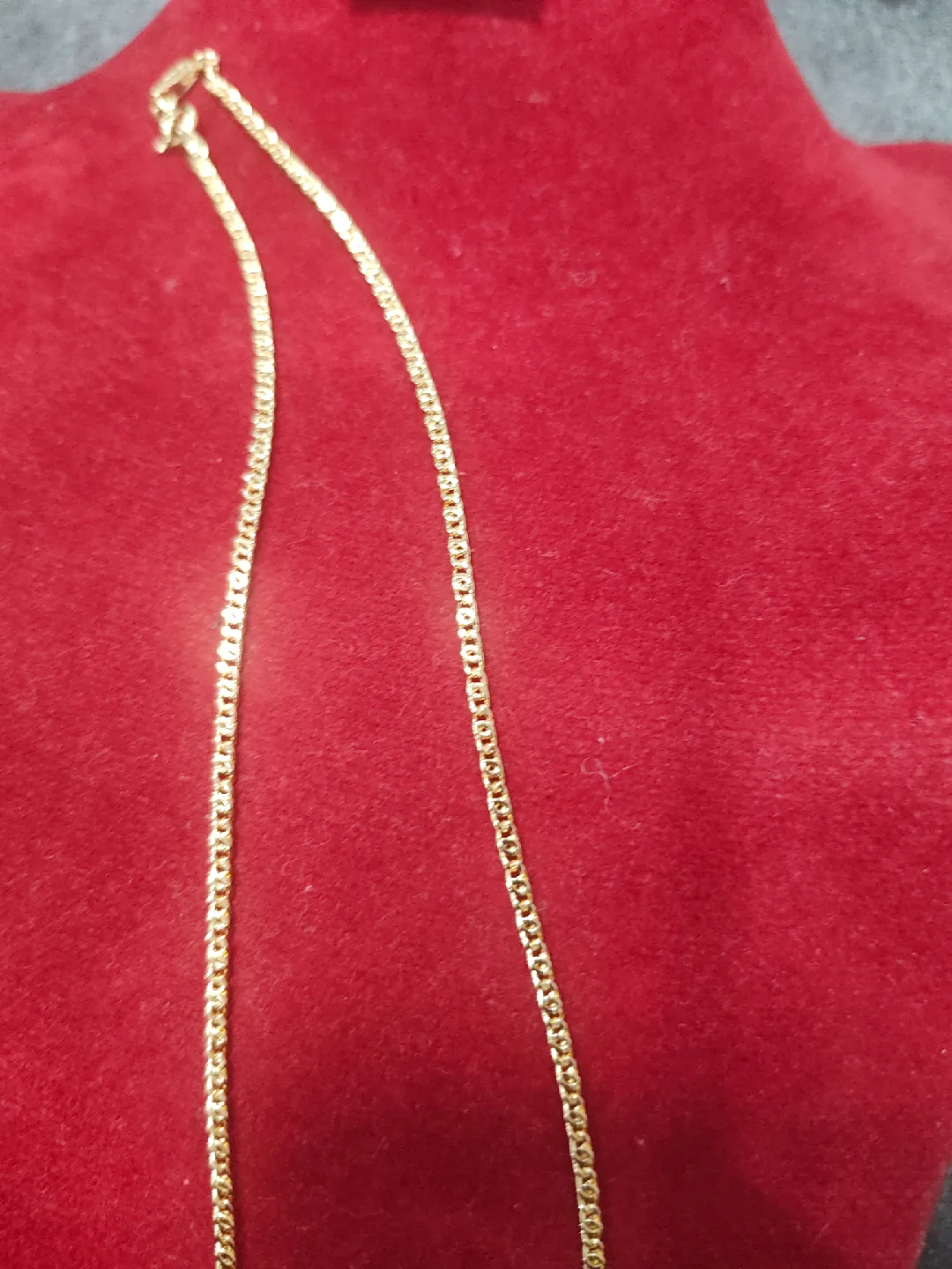 Gold plated Necklace image indicator(3)