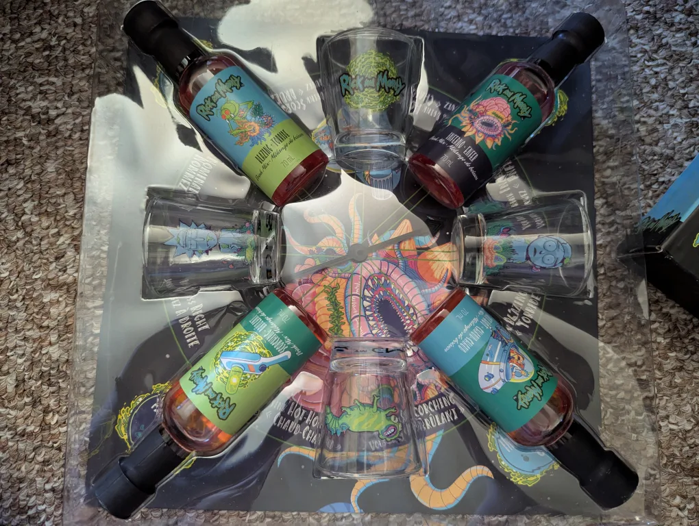 Rick and Morty Chilli Challenge Game Set - New image indicator(2)