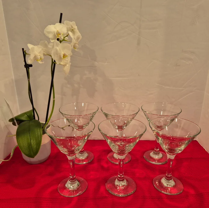 Set of 6 Martini Glasses thumbnail