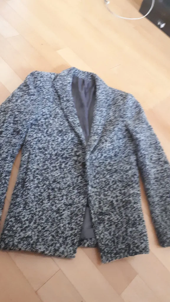 Women's Textured Gray Blazer image indicator(2)