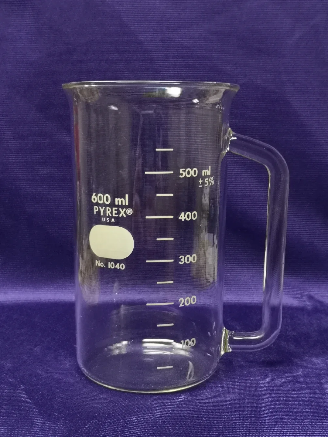Pyrex Glass Beaker & Handle thumbnail