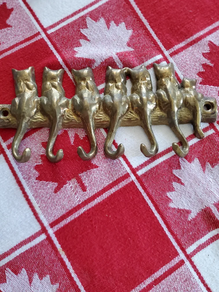 Brass Cat Hook Rack thumbnail