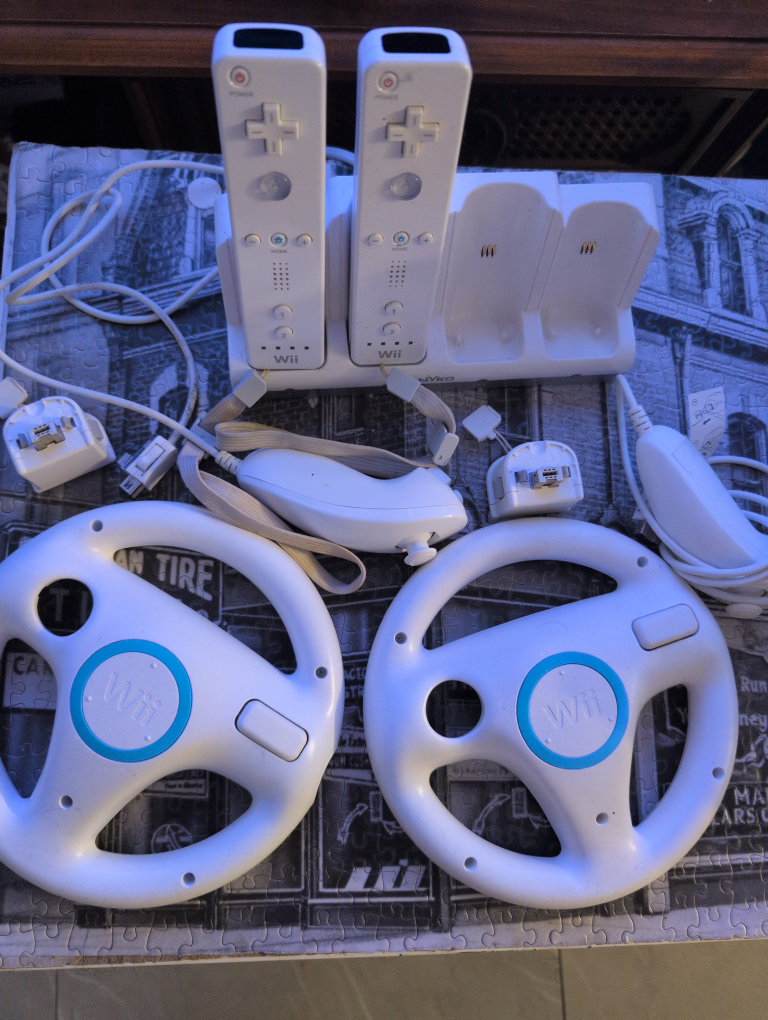 Nintendo Wii Console with Games and Accessories - photo 4
