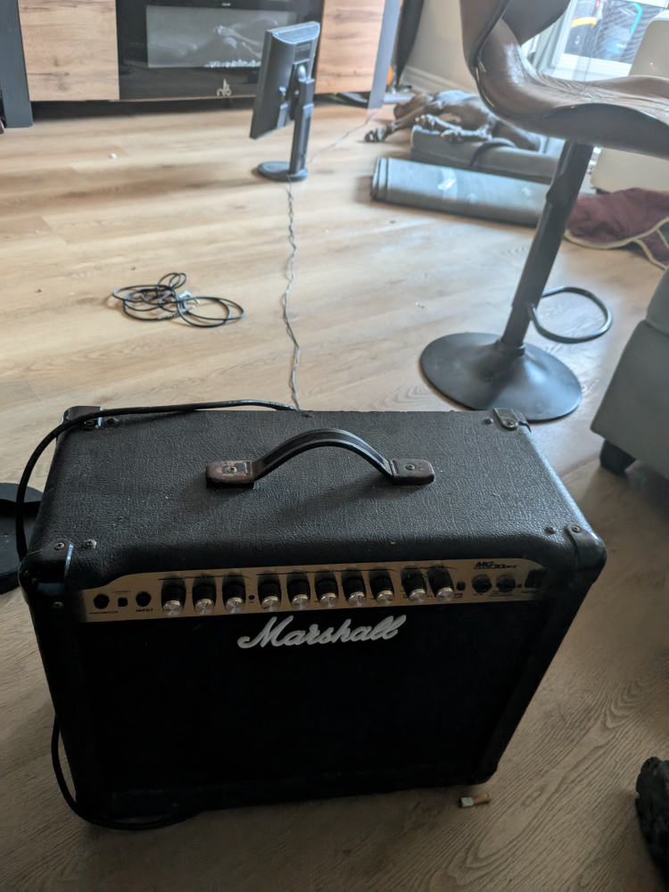 Marshall MG30DFX Guitar Amplifier - photo 2