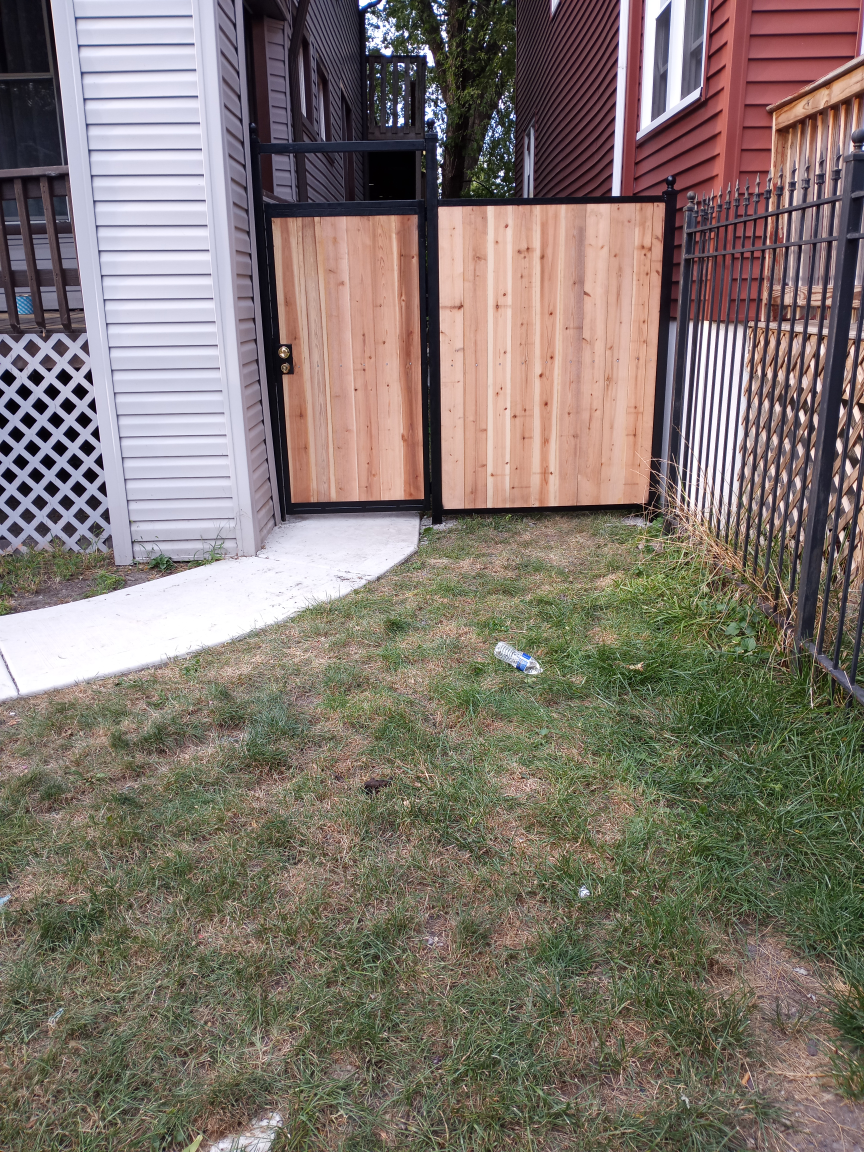 Wooden Fence Panels & Gate - photo 2