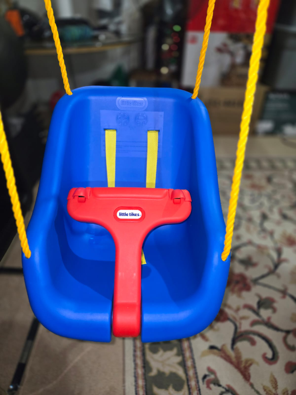 Little Tikes 2 -in- 1 Snug 'n Secure Grow With Me Swing - Blue - photo 3