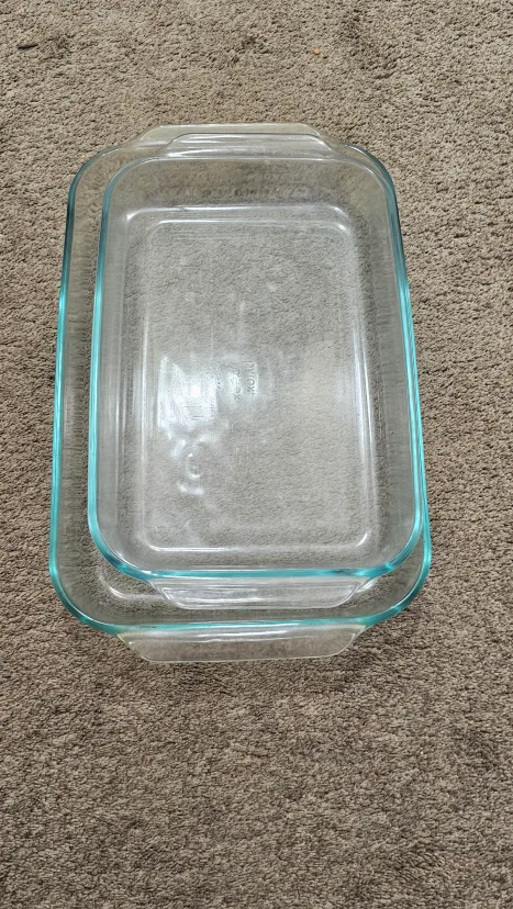 Cutting Board and Baking Dish Set image indicator(2)