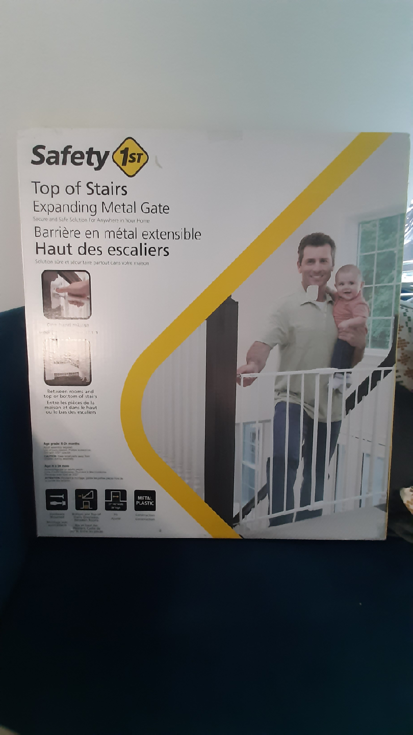 Safety 1st Expanding Metal Top of Stairs Gate