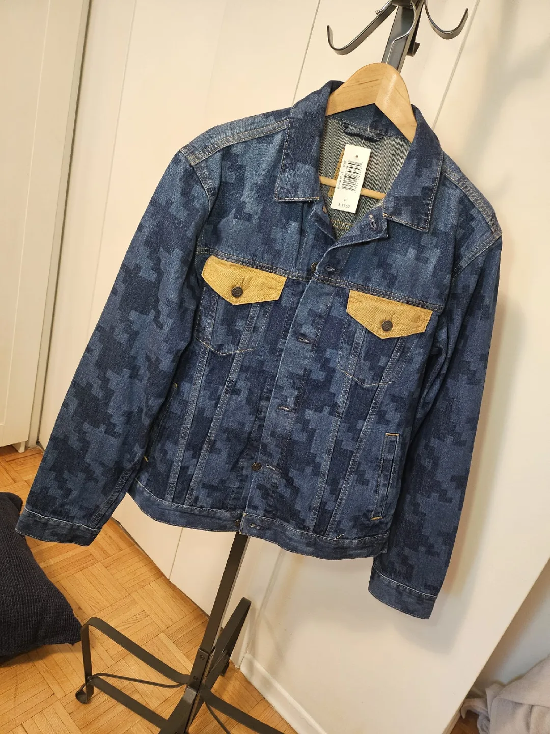 GAP Harlem Denim Jacket - Size M - New! thumbnail