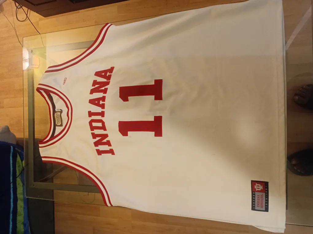 Indiana Hoosiers #11 Isiah Thomas Jersey thumbnail