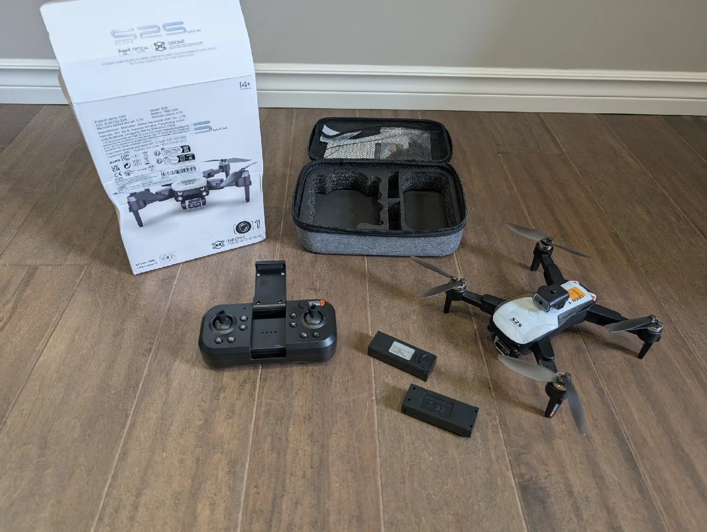 Brand New Dual Camera 6K Drone For Sale image indicator(2)