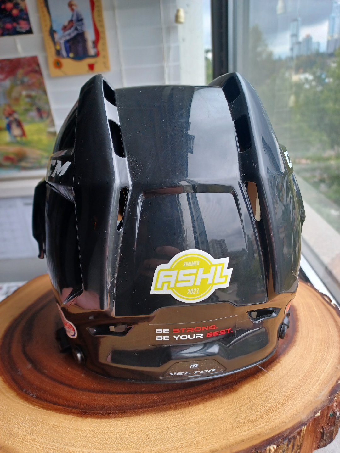 CCM Hockey Helmet with Visor - Black M | rarely worn - photo 5