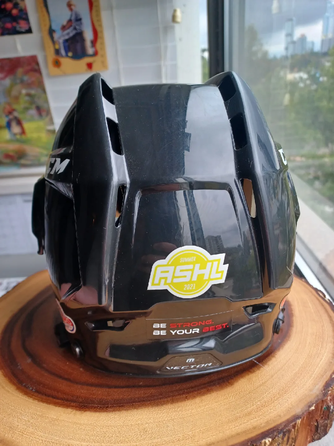 CCM Hockey Helmet with Visor - Black M | rarely worn image indicator(5)